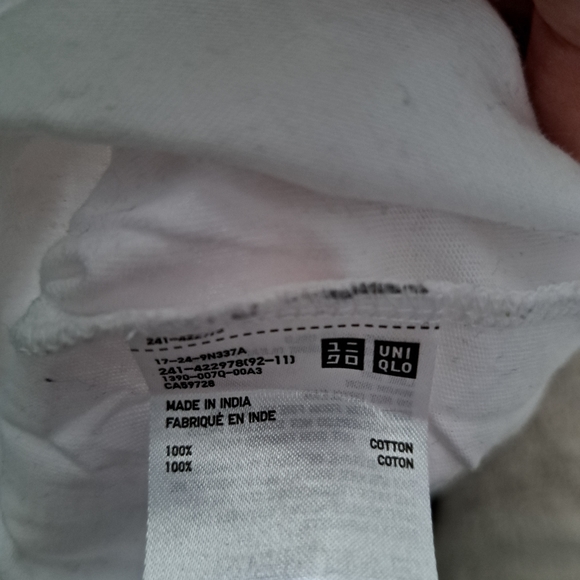 Uniqlo Pocky Pocket T-Shirt - Picture 4 of 5